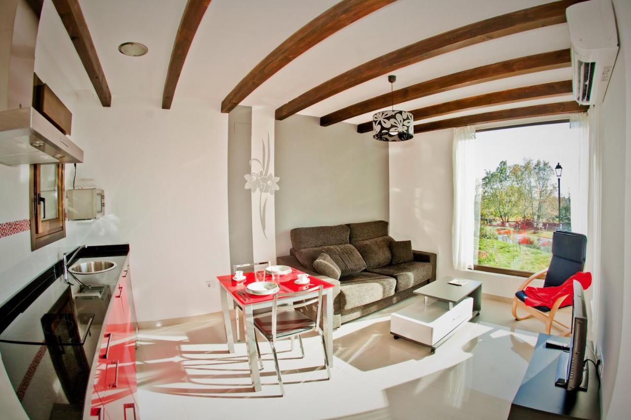 Apartamentos El Roble Valverde de la Vera Exterior foto