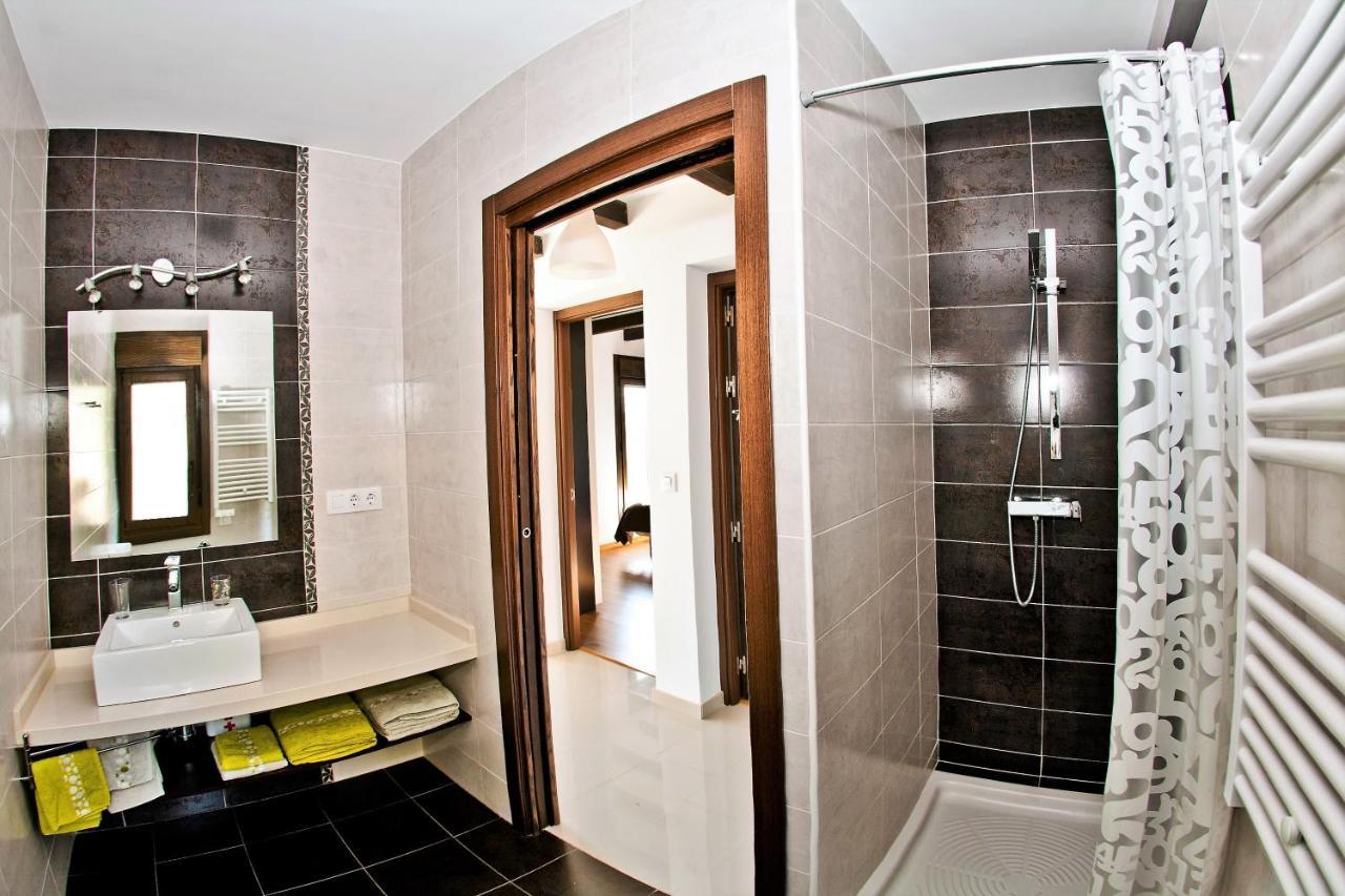 Apartamentos El Roble Valverde de la Vera Exterior foto