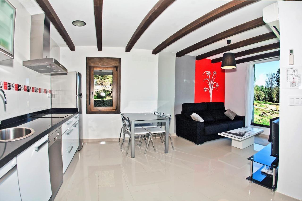 Apartamentos El Roble Valverde de la Vera Exterior foto