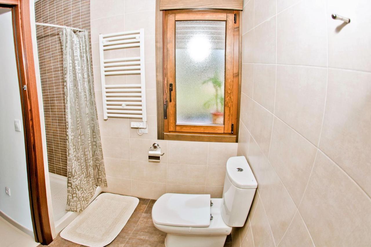 Apartamentos El Roble Valverde de la Vera Exterior foto